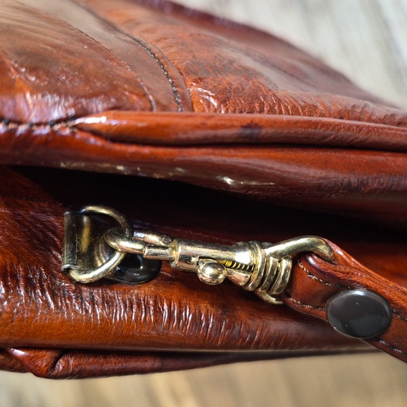 Eel Skin Leather Pleated Shoulder Bag Clutch, Korea - Picture 7 of 13